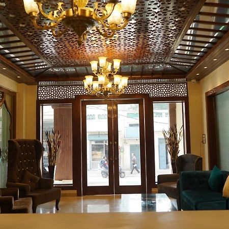 Hotel Sukh Mehal Jalandhar Dış mekan fotoğraf