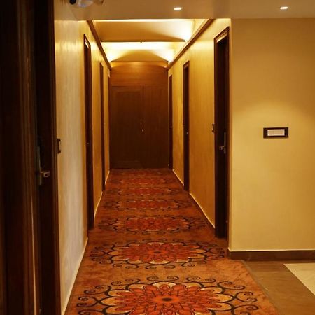 Hotel Sukh Mehal Jalandhar Dış mekan fotoğraf