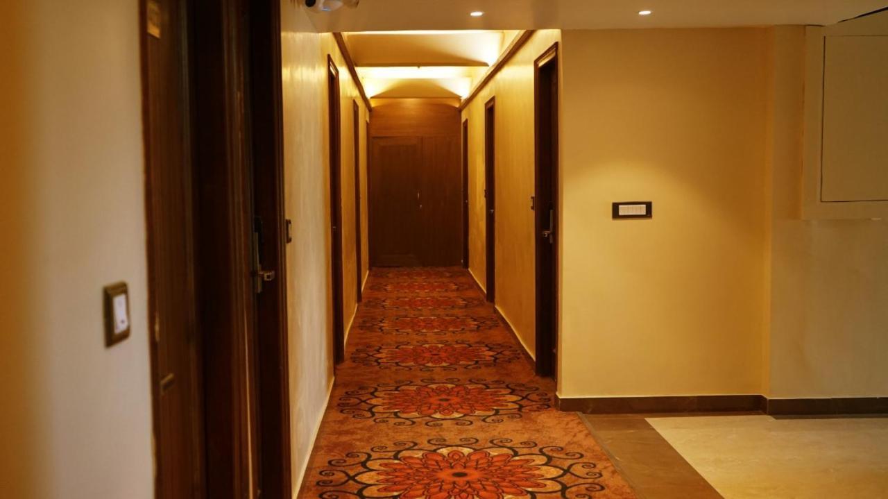 Hotel Sukh Mehal Jalandhar Dış mekan fotoğraf