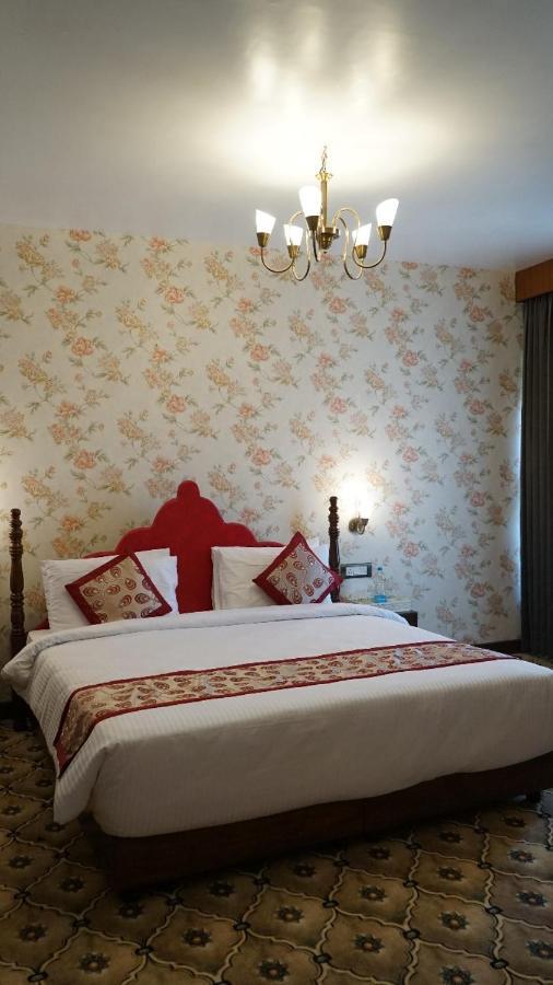 Hotel Sukh Mehal Jalandhar Dış mekan fotoğraf